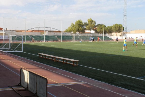 El Hércules jugará en cinco campos de césped artificial la próxima temporada

