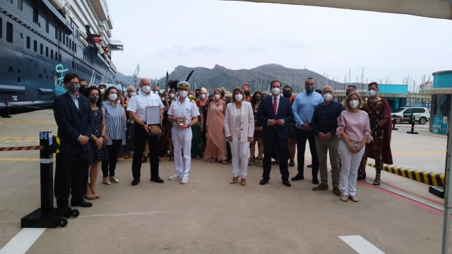 Ilusión, emoción y música para recibir al primer crucero tras quince meses sin turistas en Cartagena