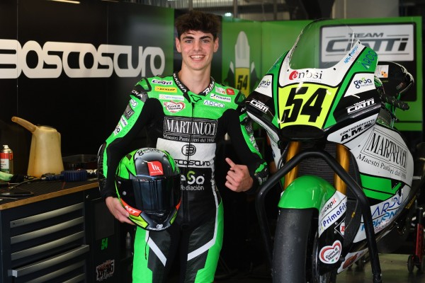 Fermín Aldeguer sigue intratable en el Europeo de Moto2 y lleva cinco triunfos en cinco carreras 