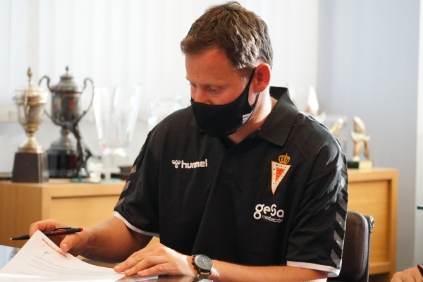 Mario Simón entrenará al Real Murcia en Segunda RFEF