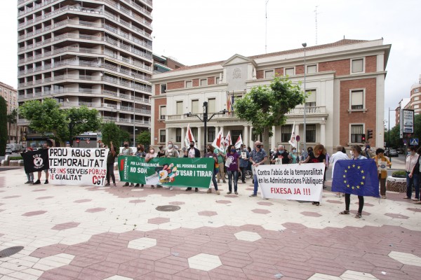 Los sindicatos protestan en Castelló contra el abuso de la temporalidad en la administración pública