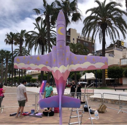 Una 'patrulla' de artistas sobrevuela San Javier