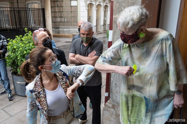 Las reflexiones sobre la urgencia de Mieke Bal: película y charla de la teórica y artista holandesa en Cartagena