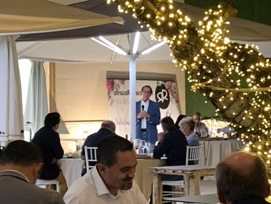 La cena de los pedáneos del PP: la Glorieta como anhelo, discurso 'cholista' de Cámara y sin Ballesta