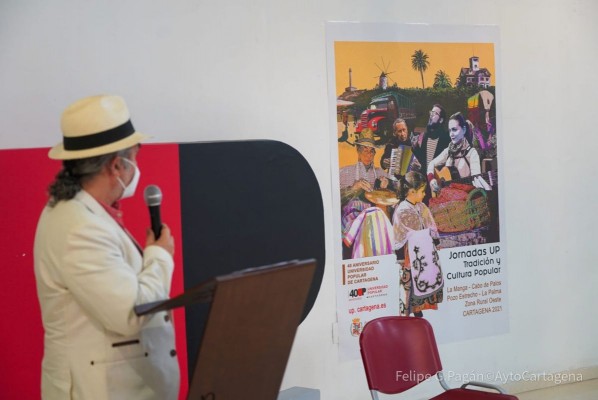Un 'baño' de cultura en La Manga y Cabo de Palos: la Universidad Popular recupera tradiciones cartageneras