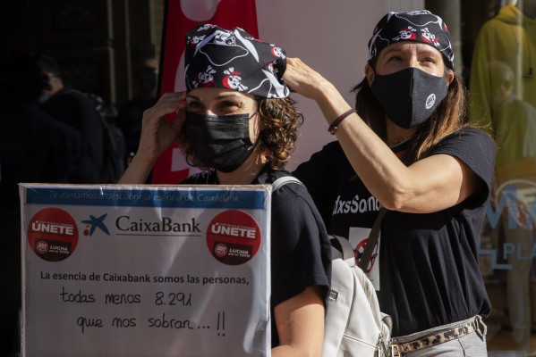 Los sindicatos protestan en València ante la 