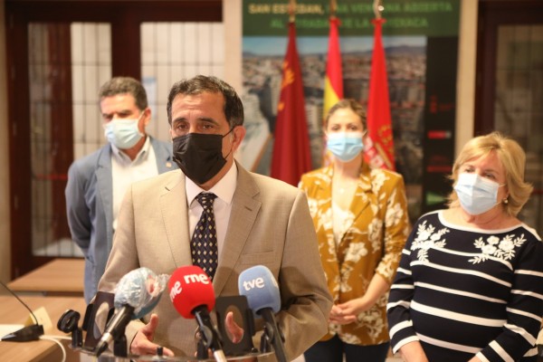 Murcia amplía su colaboración en los ejes clave de Cruz Roja: servicios sociales, sanidad y cooperación 