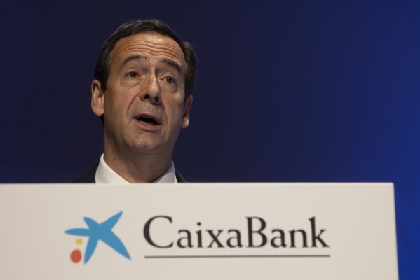 El Frob vota en contra de las nuevas retribuciones de la cúpula de CaixaBank