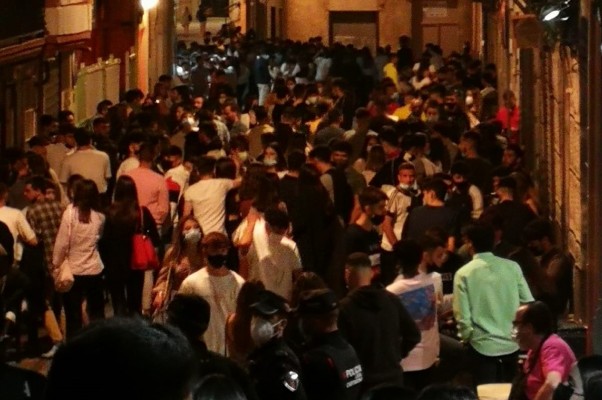 Los sindicatos policiales exigen un 'plan de choque' que frene los botellones en Cartagena