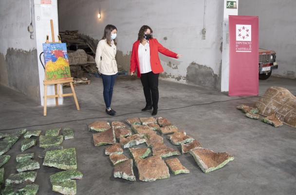 Hallan abandonado en un almacén un mural de Ripollés que Diputación compró en tiempos de Carlos Fabra
