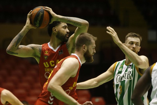 El UCAM CB se da un festín en Sevilla y logra su victoria más arrolladora (55-84)