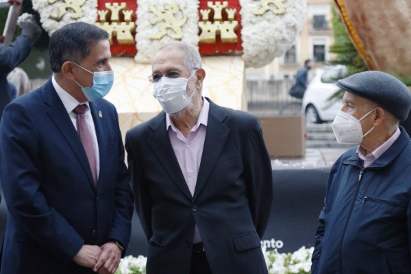 Serrano recibe la bendición de Méndez y Bódalo, los dos históricos alcaldes del PSOE