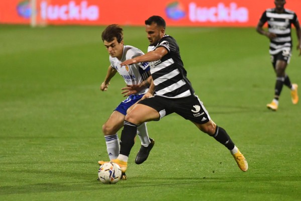 El Efesé, cinco jornadas sin ganar, sigue en puesto de descenso tras empatar en Zaragoza (0-0)