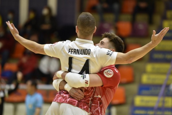 ElPozo tira de casta y de Fernan para ganar en Jaén y subir al quinto puesto (1-2)
