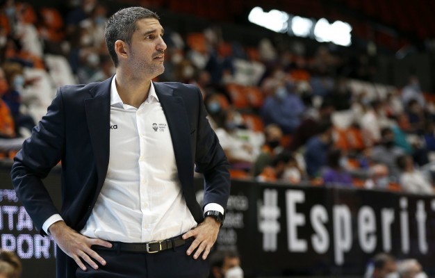 Rubén Burgos: 