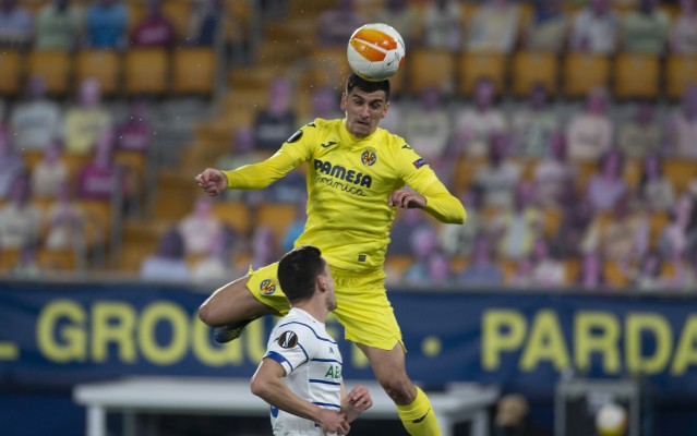 Dos goles de Gerard certifican el pase a cuartos de final