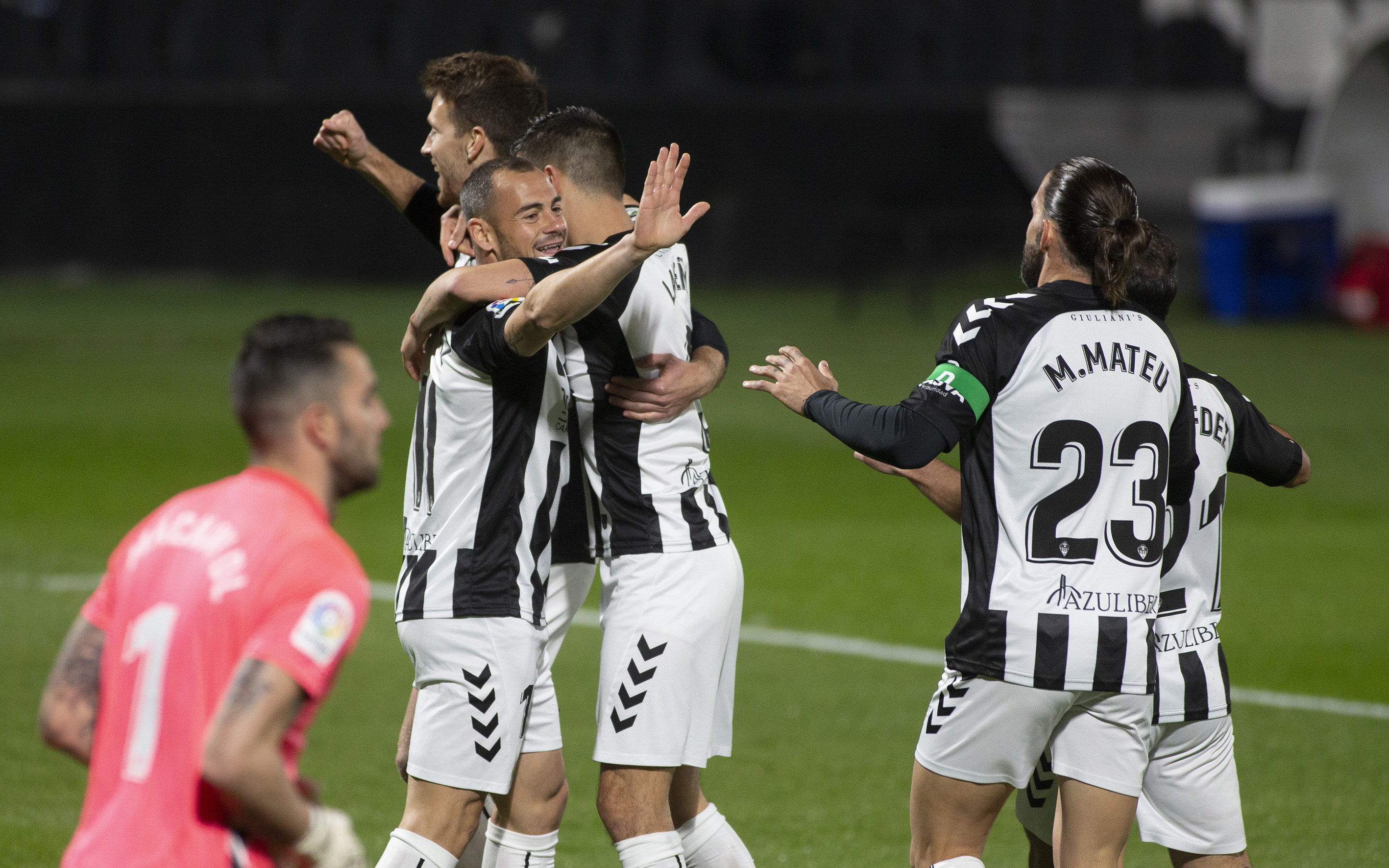 El Castellón aprende a sufrir y se lleva tres puntos de oro ante el Sabadell