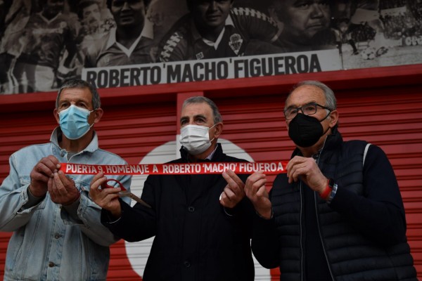 La puerta 9 del estadio Enrique Roca ya es la de 