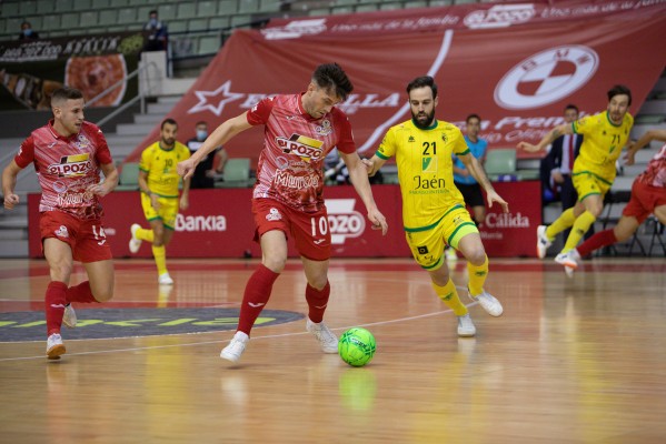 ElPozo sigue tirando de coraje y decisión y escala al sexto puesto (3-0)