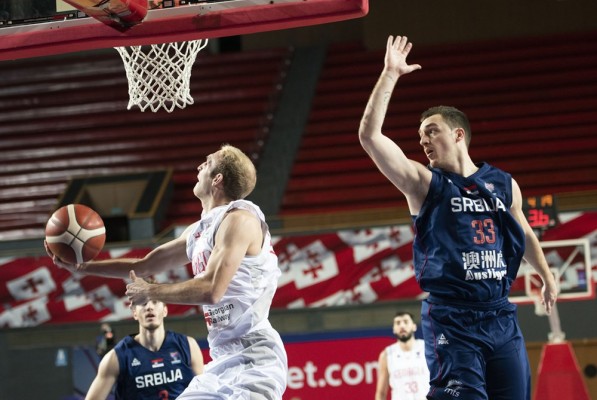 Frankamp debuta con Georgia y el UCAM CB tiene ya a 10 internacionales absolutos