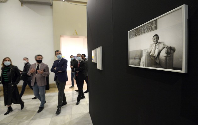 Sophie Calle y su ficción real de 'Los Ángeles': el Lucernario del Almudí acoge 20 fotografías de la artista francesa