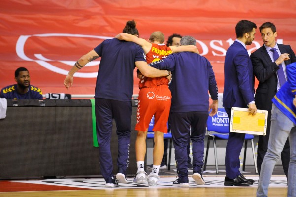 El UCAM CB, con lucha pero sin finura, encaja su quinta derrota seguida con Sito expulsado (84-91) 