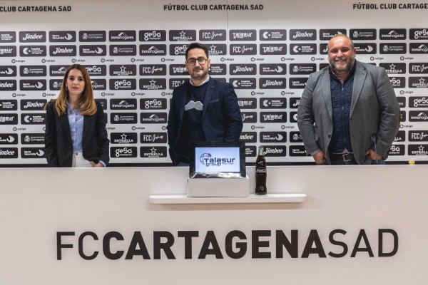 El Cartagena eleva su presupuesto en 500.000 euros con 8 incorporaciones y 10 salidas