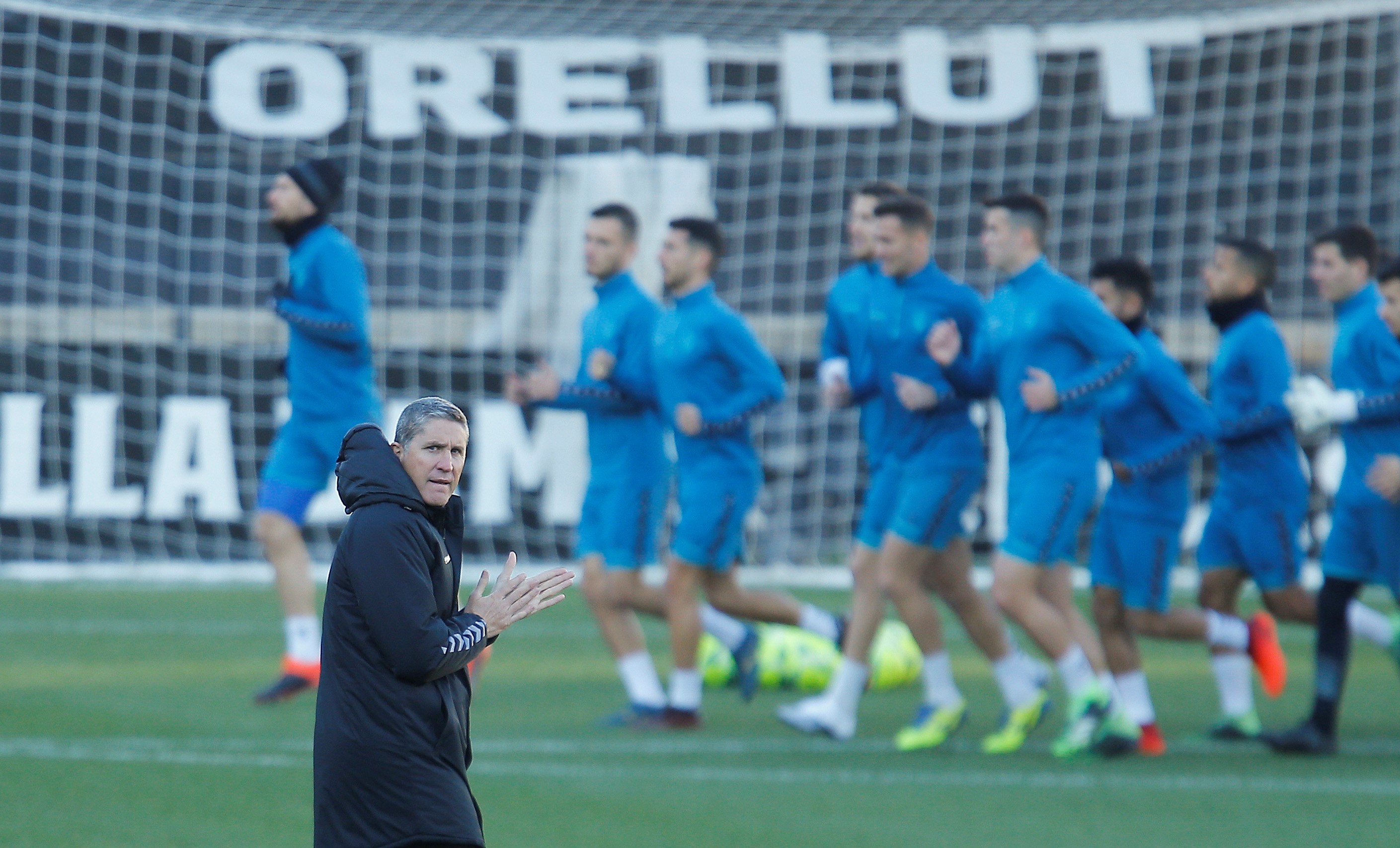 Garrido dirige su primer entrenamiento con el Castellón y cambia el plan de trabajo de la semana