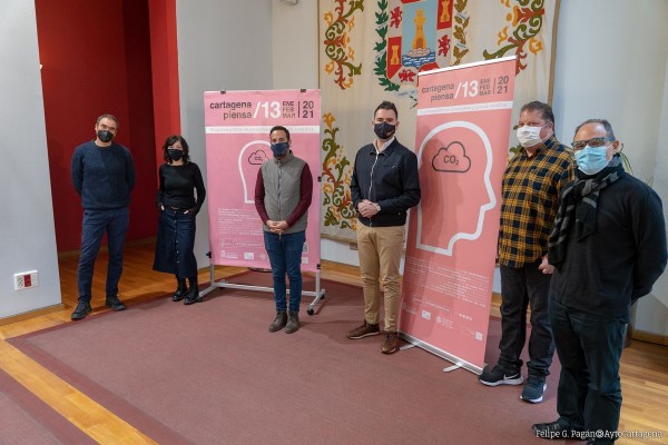 El gurú del Big Data Martin Hilbert y el urbanista Carlos Moreno, en una 'Cartagena Piensa' sin fronteras
