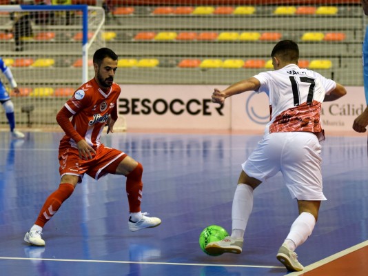 El Jimbee se queda sin liderato al empatar ante ElPozo un derbi de quilates y alta tensión

(1-1)