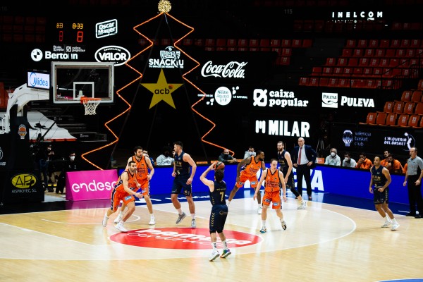 La Copa se aleja para un UCAM que se viene abajo al final tras un buen partido en Valencia (89-78)