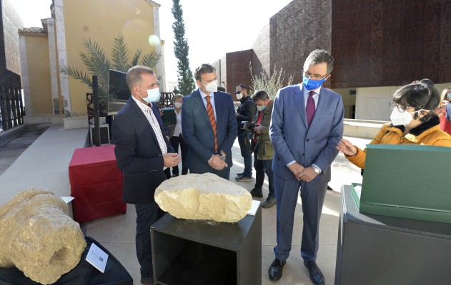 Los vecinos enriquecen el patrimonio de Monteagudo: tres piezas arqueológicas para el Centro de Visitantes 