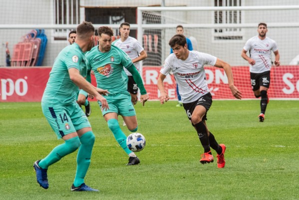 El Lorca Deportiva es un juguete roto ante el Sevilla Atlético (4-0)