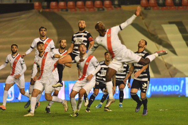 Fin a la mala racha: El Cartagena vuelve a puntuar en Vallecas tras cuatro derrotas (0-0)