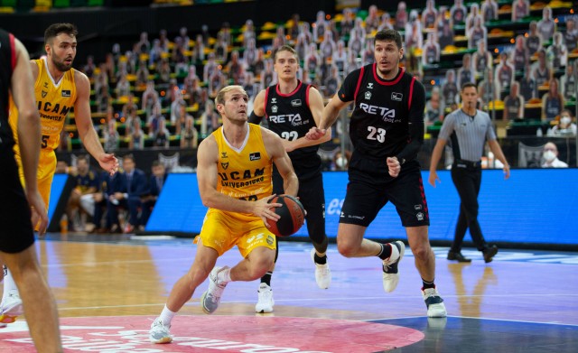 El UCAM Murcia CB se redime y gana en Bilbao con un Frankamp estelar tras el descanso (63-73)