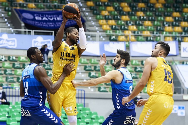 Ese equipo que tropieza una y otra vez en la misma piedra se llama UCAM Murcia CB (89-84)