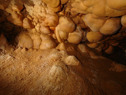 La Sima de la Higuera de Pliego tendrá mimos: será declarada monumento natural 