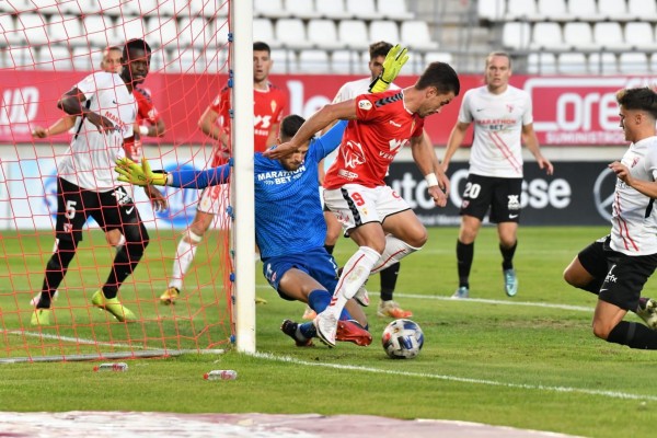El Real Murcia no pasa del empate ante el filial del Sevilla en su esperado debut (1-1)