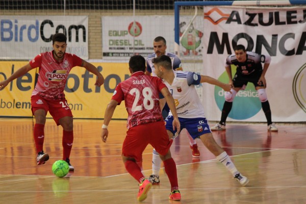 ElPozo salva un punto en Zaragoza a 9 segundos del final, pero sin sensación de jugar a campeón (2-2)