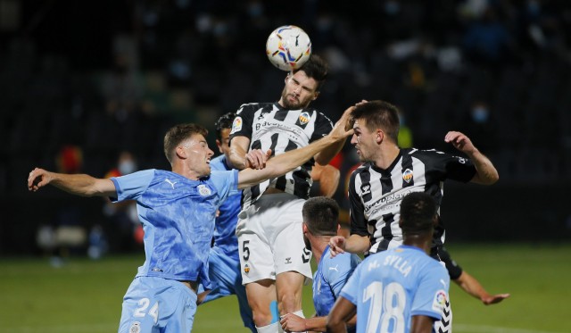 Otro error defensivo condena al Castellón, que sufre su tercera derrota consecutiva, ante el Girona (0-1)