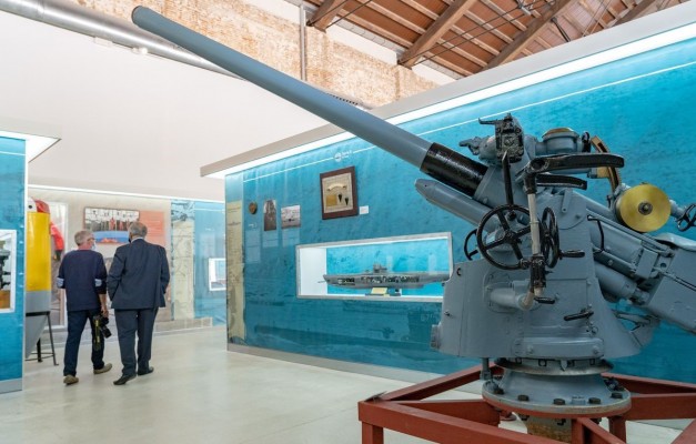 Cartagena estrena la Sala de Submarinos, una inmersión en la historia de la navegación en España