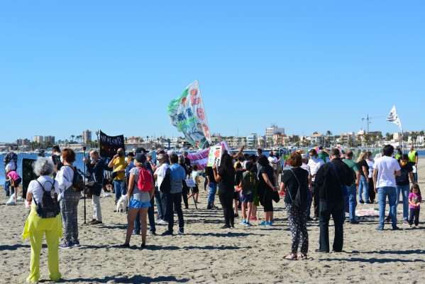 Manifestación por el mal estado del Mar Menor un año después de la anoxia
