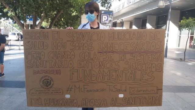Los estudiantes de Medicina siguen en guerra: ya llevan un mes sin prácticas