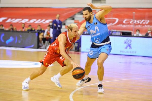 El UCAM CB gana con solvencia al Estudiantes con 63 puntos entre Frankamp, Davis y Cate (93-80) 