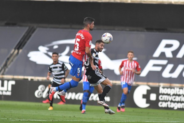 El Cartagena no marca en la Liga SmartBank y cae ante el Sporting a balón parado (0-1)