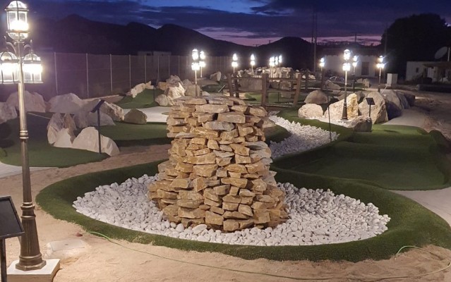 La Manga estrenará por fin este octubre su propio campo de minigolf con 18 hoyos