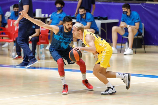 El UCAM CB llega al debut en dinámica perdedora (85-72 ante Estudiantes) y con dudas en Luz y Lima