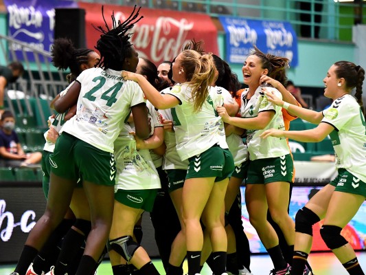 El Balonmano Elche derrota al Bera Bera y accede a las semifinales de la Copa de la Reina