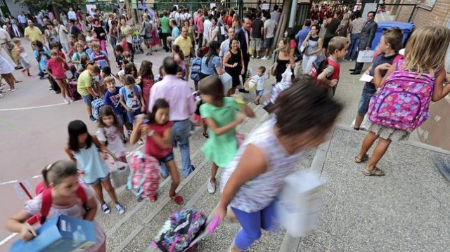 Los cinco puntos sobre la jornada continua que enfrentan a Conselleria y sindicatos 