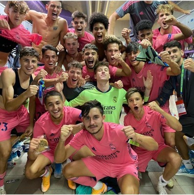 Los murcianos Luis López y Álvaro Carrillo, campeones de Europa juveniles con el Real Madrid